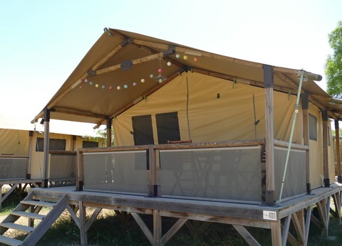 Flower Camping de l'Olivigne, 4* - 45