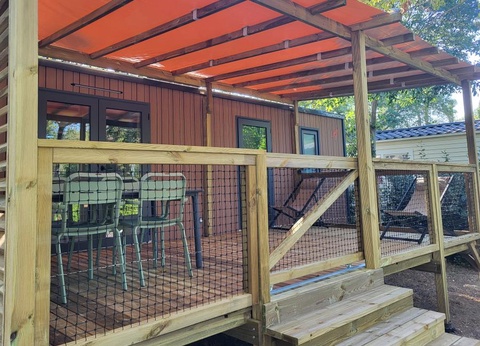 Camping Le Val de Cesse, 4* - 30