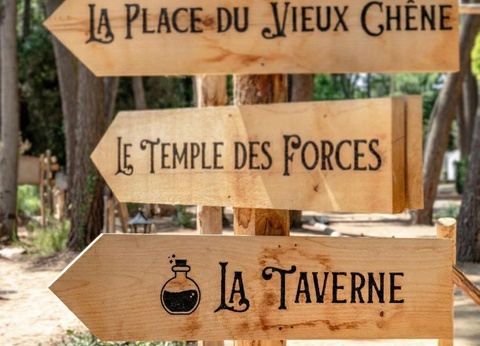 Flower Camping Au Bois des Biches, 4* - 28