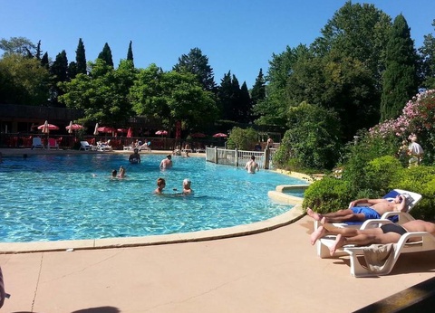 Camping du Pont d'Avignon, 4* - 2