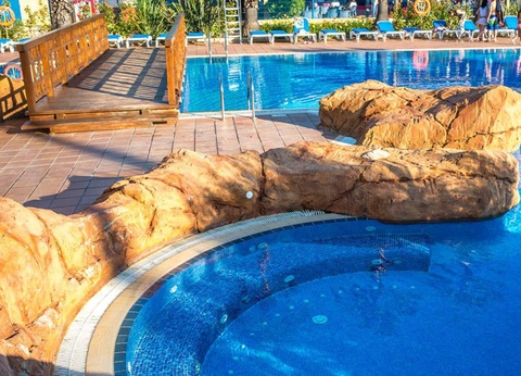 Camping Stel - Roda de Bara, 4* - 8