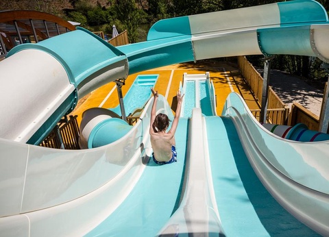 Camping Le Val d'Ussel, 4* - 5