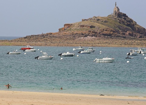 Camping des Hautes Grées, 3* - 8