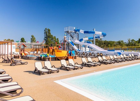 Camping Marina d'Erba Rossa, 4* - 7