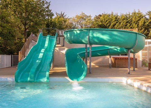 Camping Les Alouettes, 4* - 5