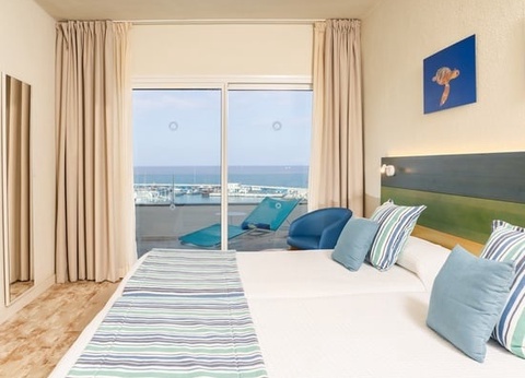 Hôtel Hovima La Pinta Beachfront Family Hotel 4* - 5