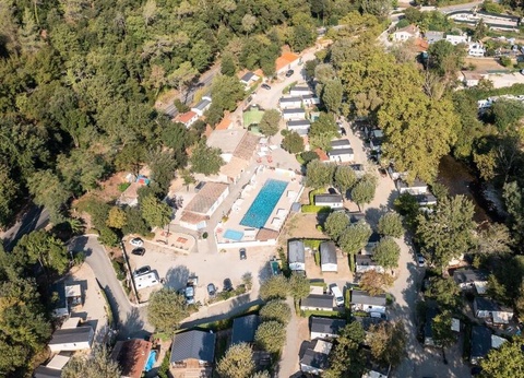 Camping Au Vallon Rouge 3* - 33