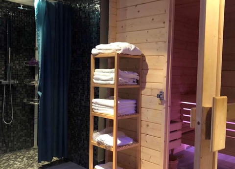 ÉVasion culinaire à Aigues-Mortes avec accès au spa - 3* - 14