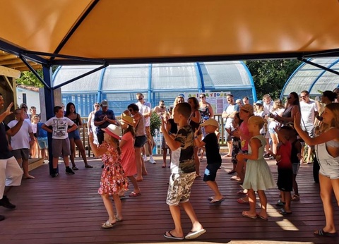 Camping Landes Bleues, 4* - 16