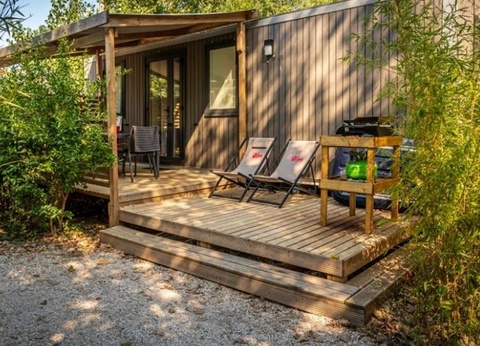 Camping Le Clos Virgile, 4* - 235