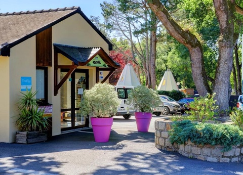 Camping L'Etang du Pays Blanc, 4* - 18