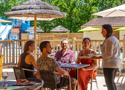 Camping Romanée - Lou Castel, 4* - 24