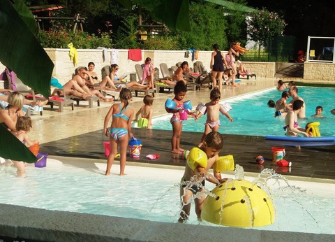 Camping Les Sources, 3* - 5