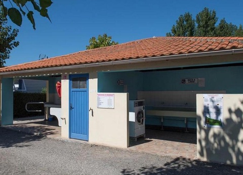 Camping Le Petit Bois, 3* - 38