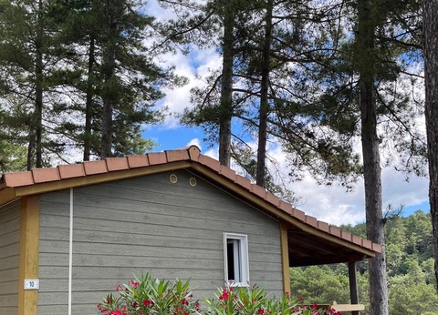 Camping Ushuaïa Village Les Pins d'Ucel 4* - 34