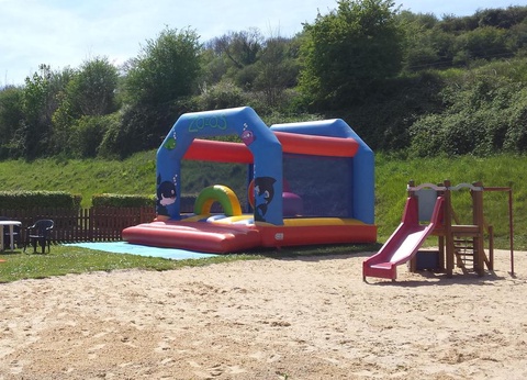 Camping Le Mont Joli Bois, 3* - 49