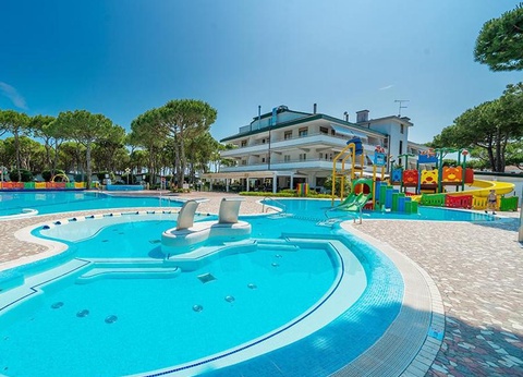 Camping Residence Village, 5* - 7