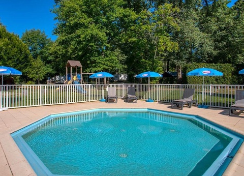 Flower Camping les Nauves, 3* - 4