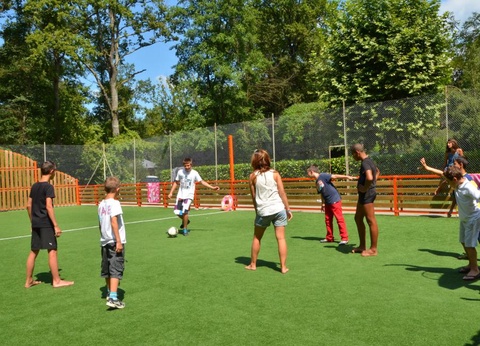 Camping Des 3 lacs, 4* - 64