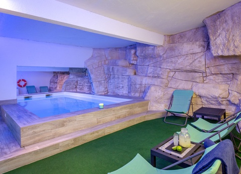 SOWELL RESIDENCES New Chastillon 4* - 17