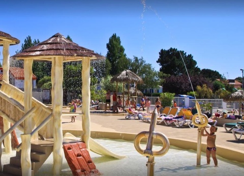 Camping Les Ecureuils, 4* - 9