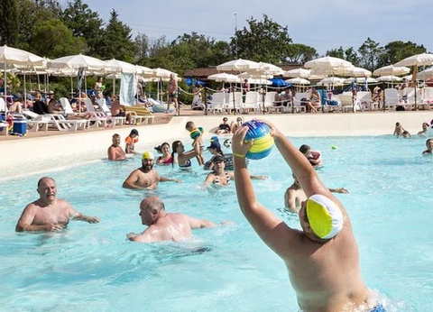 hu Montescudaio village, 3* - 6