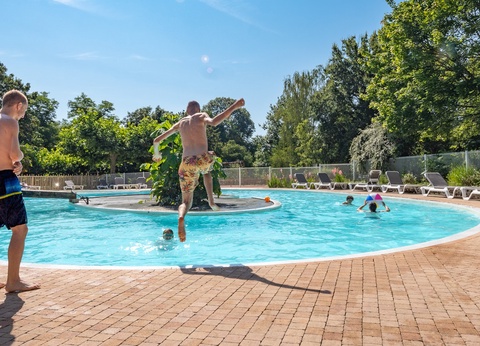 EXCLU ! Camping Le Village du Port 4* - 5