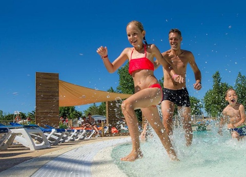 Camping Méditerranée Plage, 4* - 40