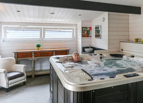 Camping Paradis des Pins - Royan, 4* - 25