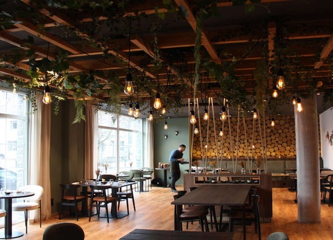 Un voyage au centre de la terre à la découverte de nombreux trésors géologiques... - 4* - 19