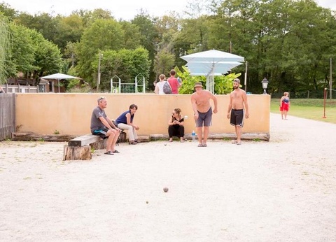 Camping Le Pont de Mazerat, 4* - 64