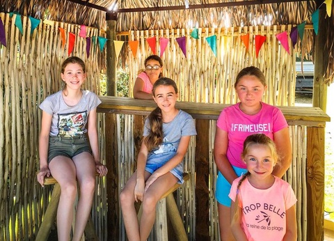 Camping du Domaine de l'Auzance, 3* - 35