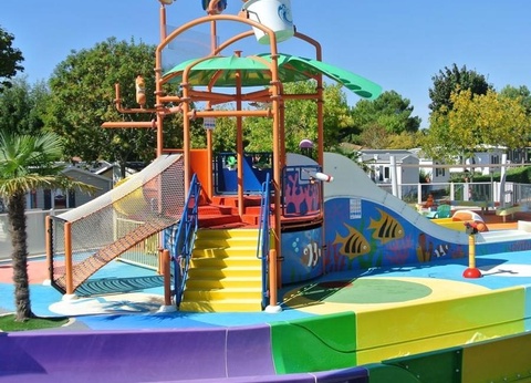 Camping Club Les Brunelles 5* - 12