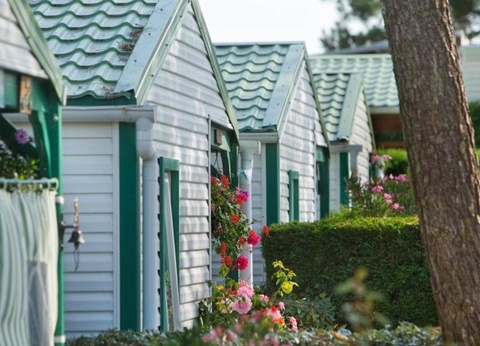 OFFRE CHOC - Camping Les Violettes 4* - 23