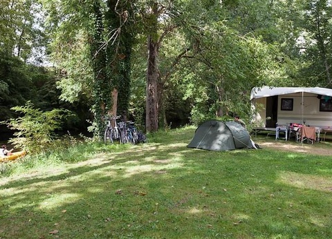 Camping Brantôme Peyrelevade, 4* - 70