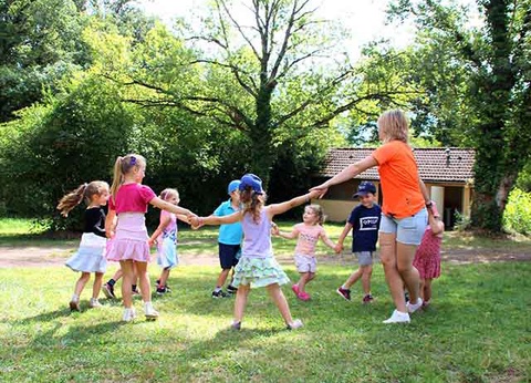 VVF Bourgogne Auxois Morvan en Demi-Pension 3* - 9