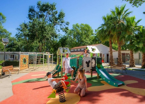 Camping Les 7 Fonts, 3* - 11