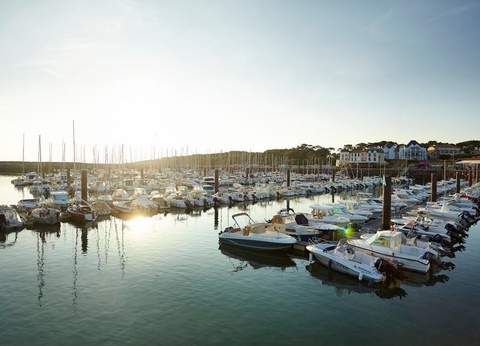 Camping Le Petit Rocher, 4* - 24