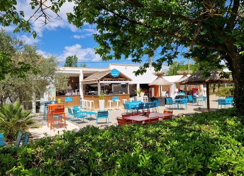 Camping Paradis les Rives de l'Hérault 4* - 8