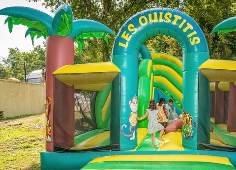 Camping Les Ajoncs d'Or, 4* - 16