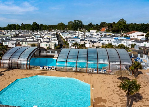 Camping Les Rouillères, 4* - 8