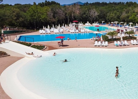 hu Montescudaio village, 3* - 10