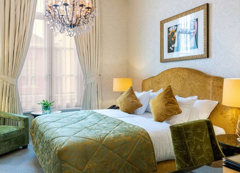 Séjour au centre de Bruges avec vue sur les canaux - 4* - 23