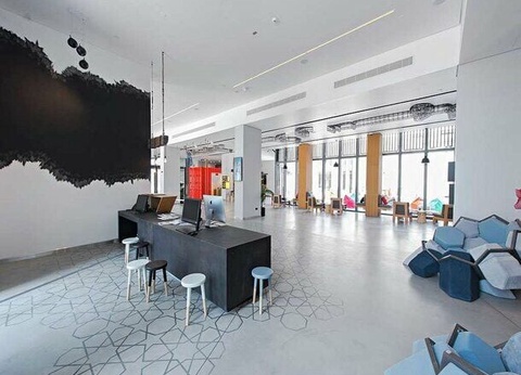 Hotel Hampton by Hilton Al seef 3* - 4