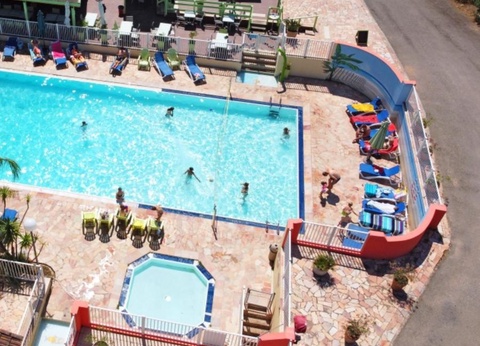 Camping Les Lauriers Roses, 4* - 38