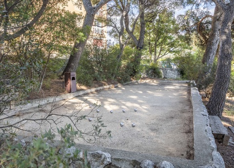 Escale avec petit déjeuner près de Marseille - 3* - 4