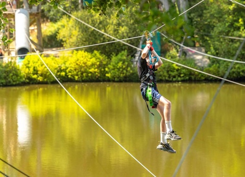 Camping Château La Forêt, 4* - 28