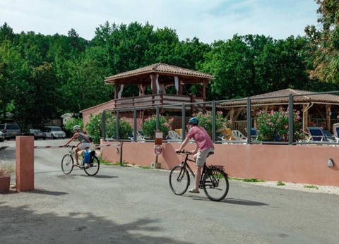 Camping Le Luberon | Pausado, 4* - 13