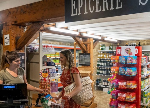 Camping Romanée - Les Grottes De Roffy 4* - 32