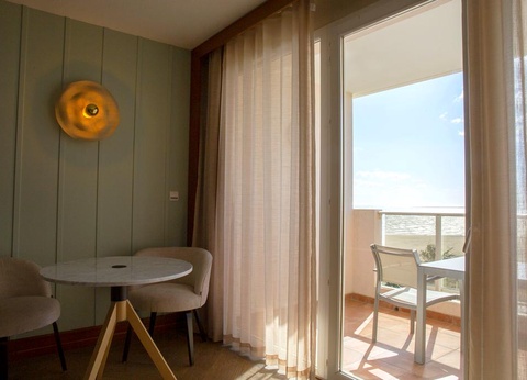 Grand Hôtel Les Flamants Roses 4* - 4